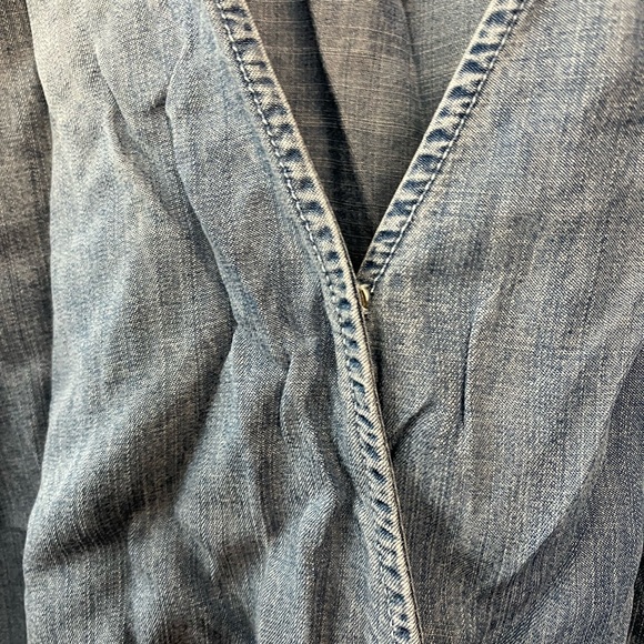 Velvet heart chambray wrap top - Picture 4 of 9